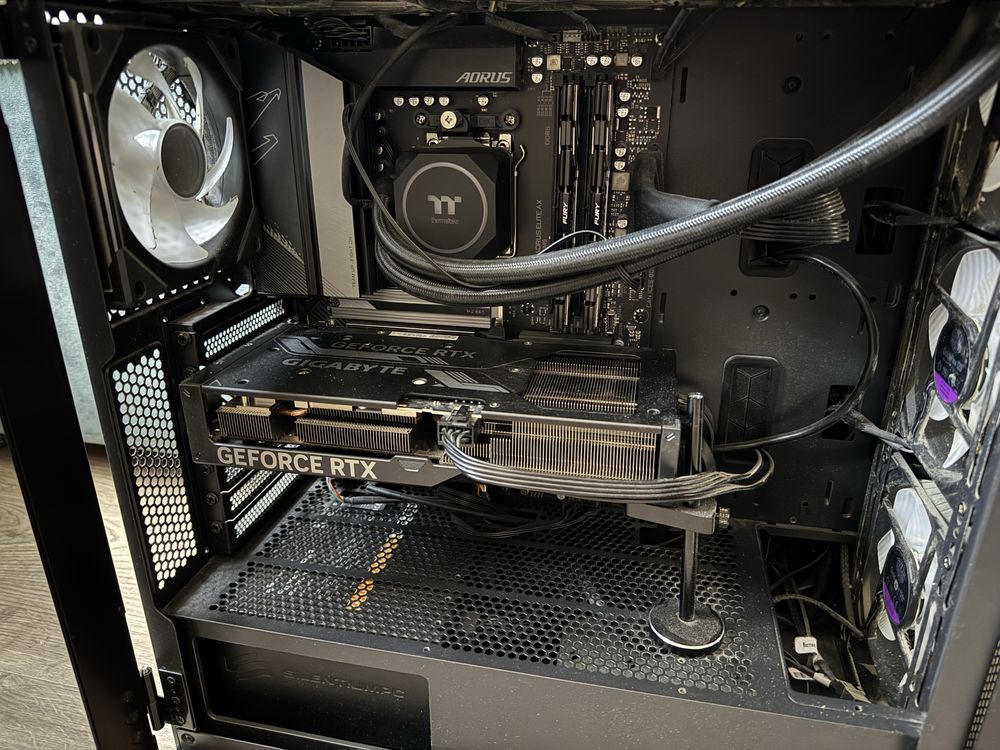 Komputer PC do gier RTX 4070, R7600X, 32 GB RAM