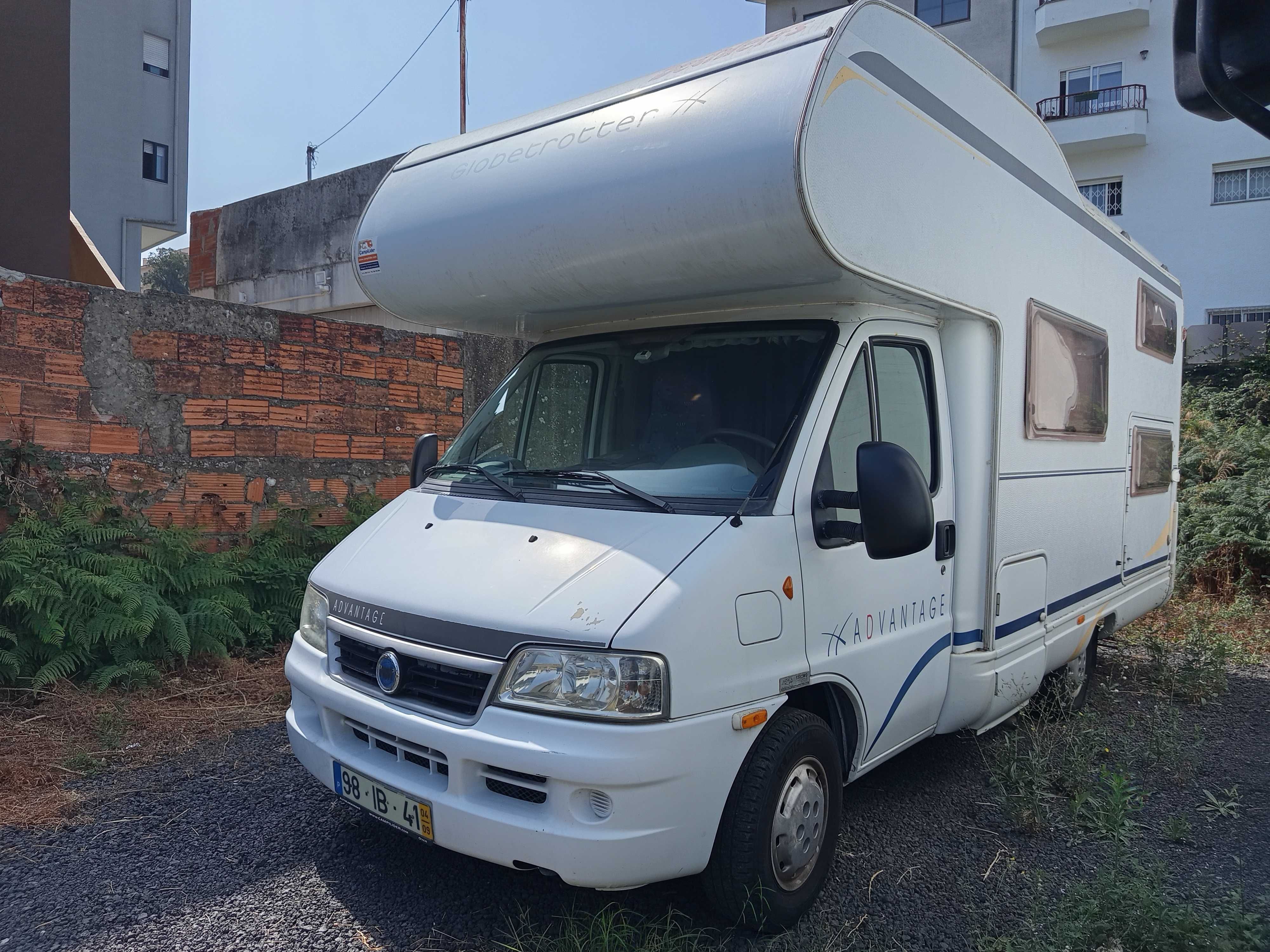 Autocaravana Fiat 2004 com 110.000km