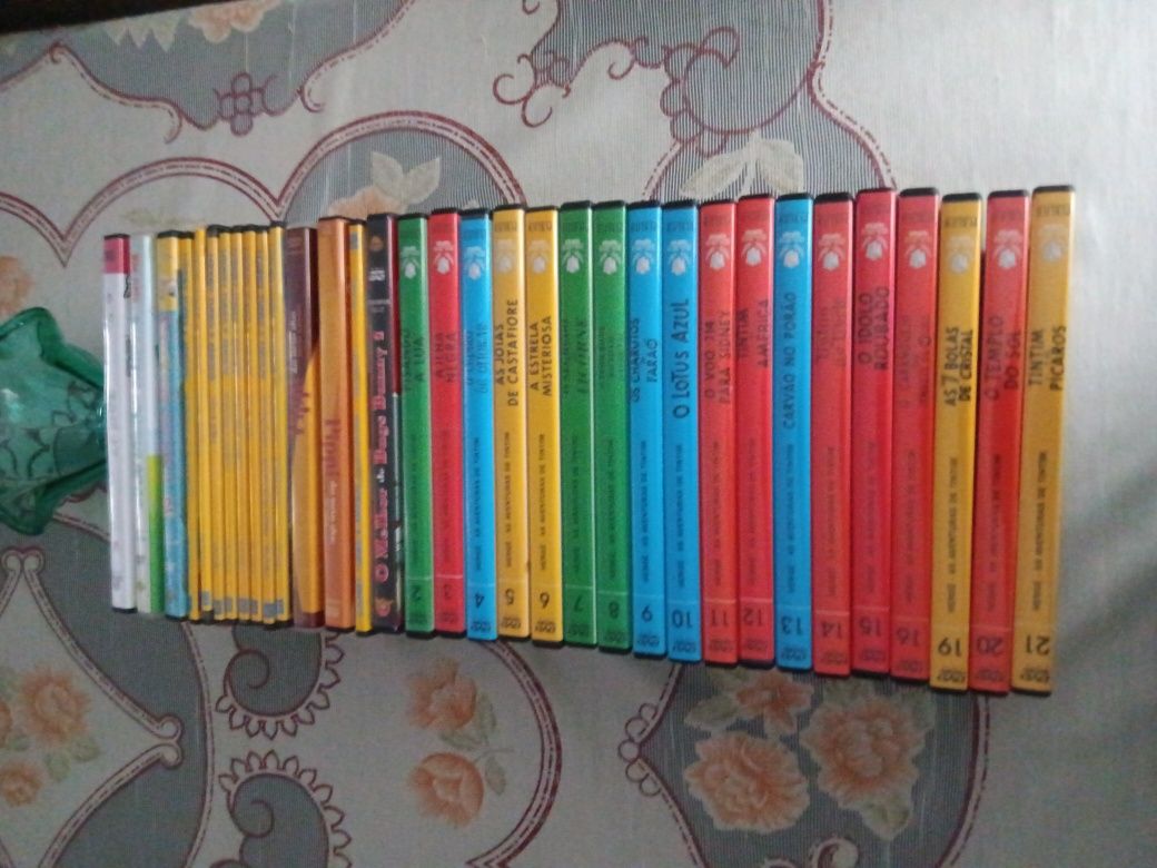 33 DVD fixo 20€ de desenhos animados do Tintim 18 U posso mandar v
