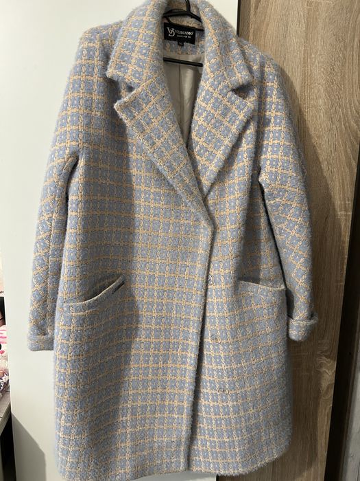 Пальто на осінь/весна шикарне