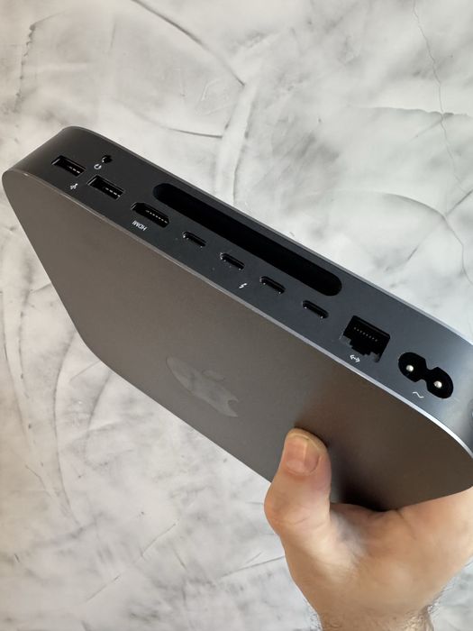 Mac mini 2018 i5- 8500b 3.0GHz 16gb Ram 512ssd