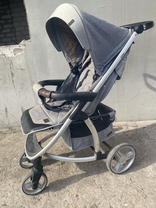 Коляска Karelo Vista