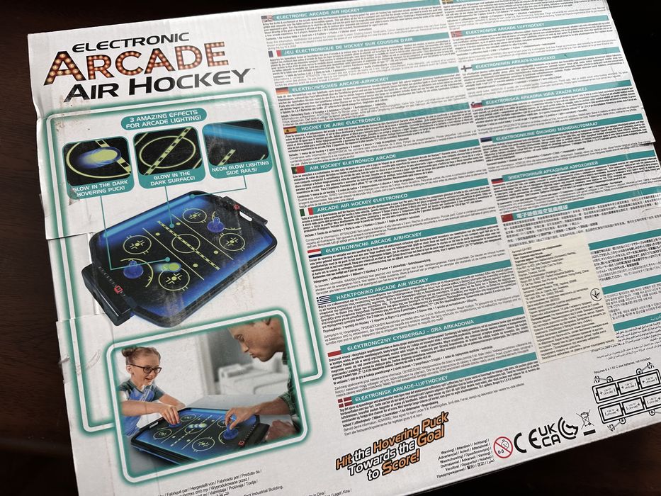 Аэрохоккей с неоновой подсветкой