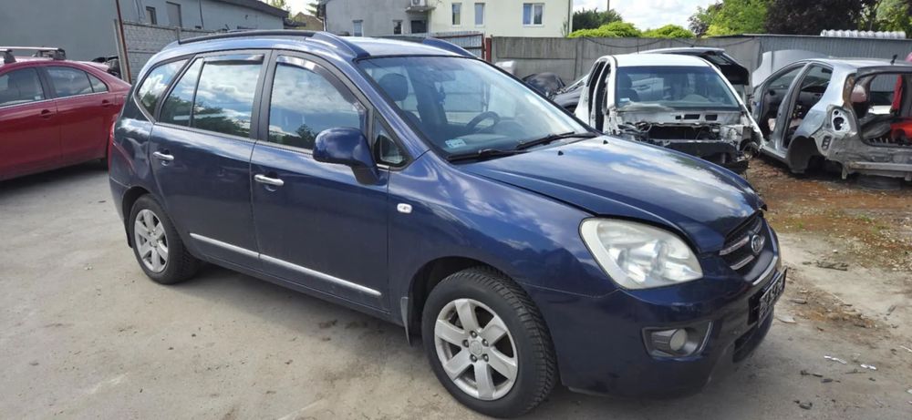 KIA CARENS III 2,0 CRDI 140KM piasta zwrotnica prawy lewy przód