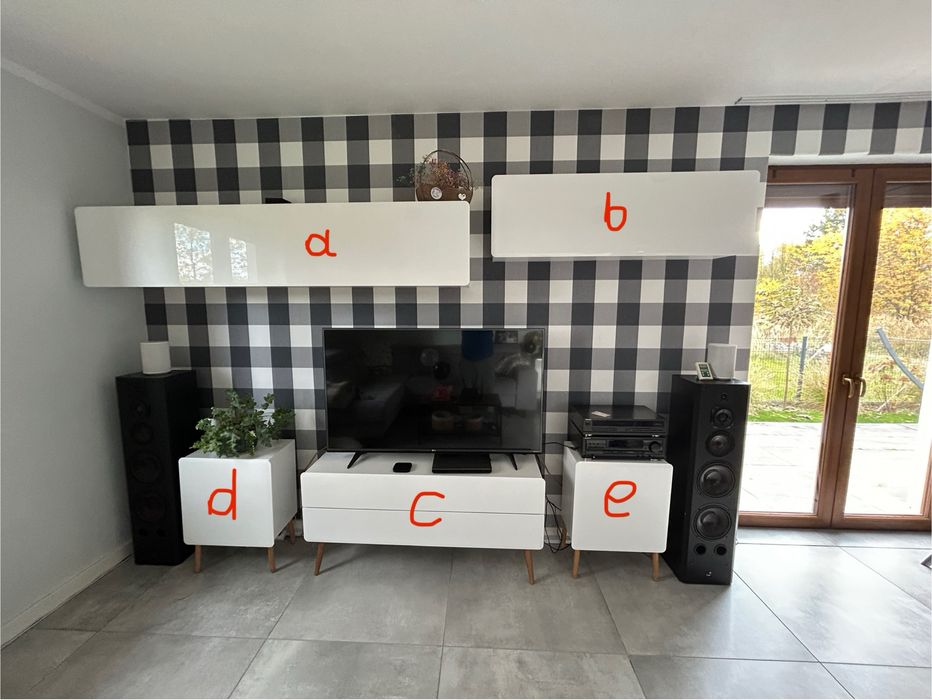 Meble do salonu biale polysk polki szuflady