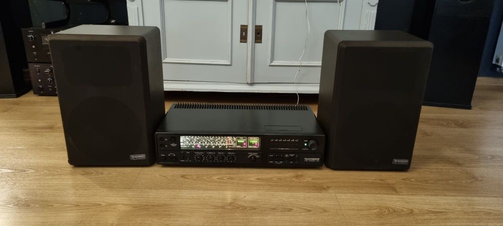Amplituner TELEFUNKEN HR-4000, kolumny Profesional