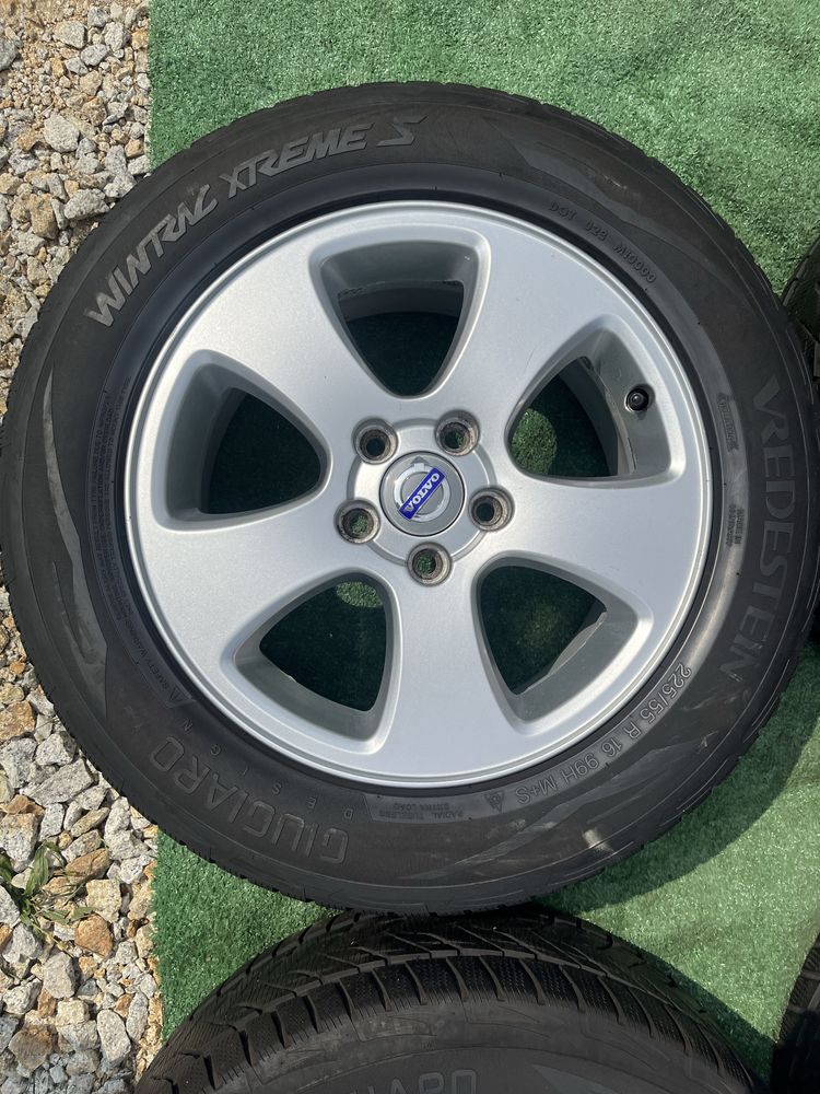 Volvo 5x108 7J16 ET50 63,4 FORD V50 S80 c30 c70 s60  felgi aluminiowe