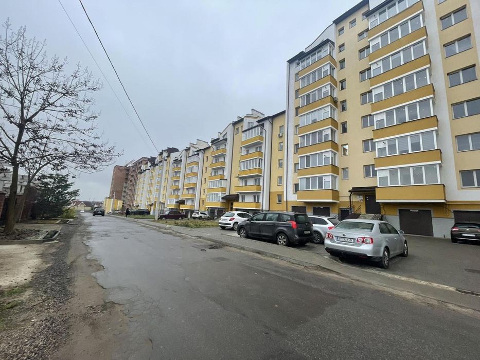 Продаж приміщення під комерцію--і