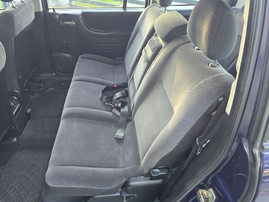 Zafira/Benzynka/7miejsc/Hak/Zarejstrowana