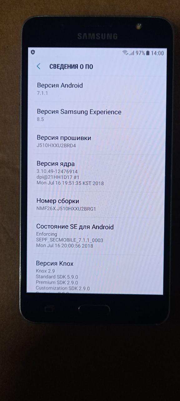 Продам  телефон  Samsung  j 5