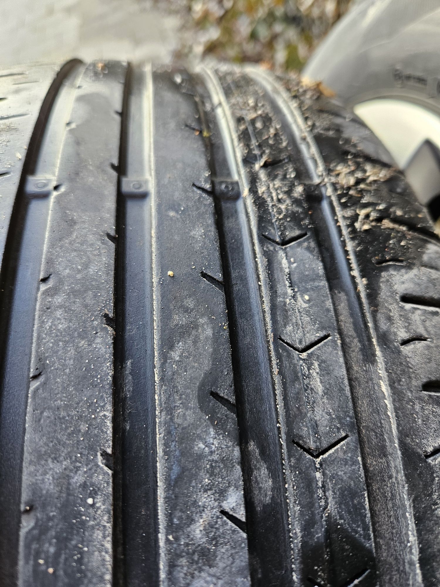 Koła Skoda, felgi R 16, 215/60, opony letnie