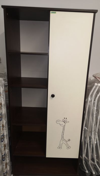 Szafa żyrafa klupś