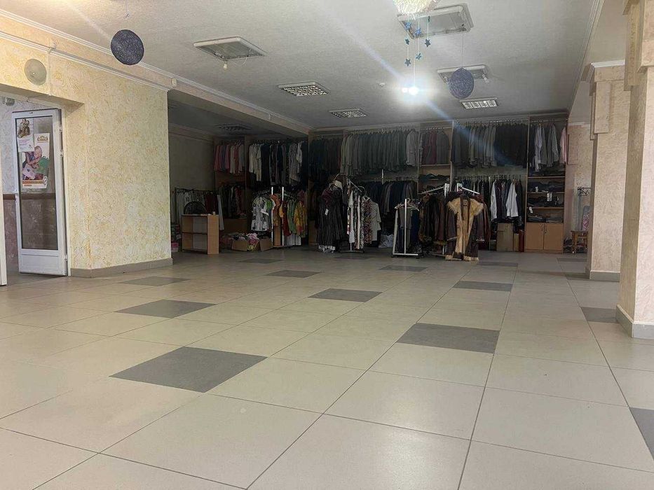 Здам в оренду прим. 110м.кв. поряд МакДональдз, ГАЗ-е опал.