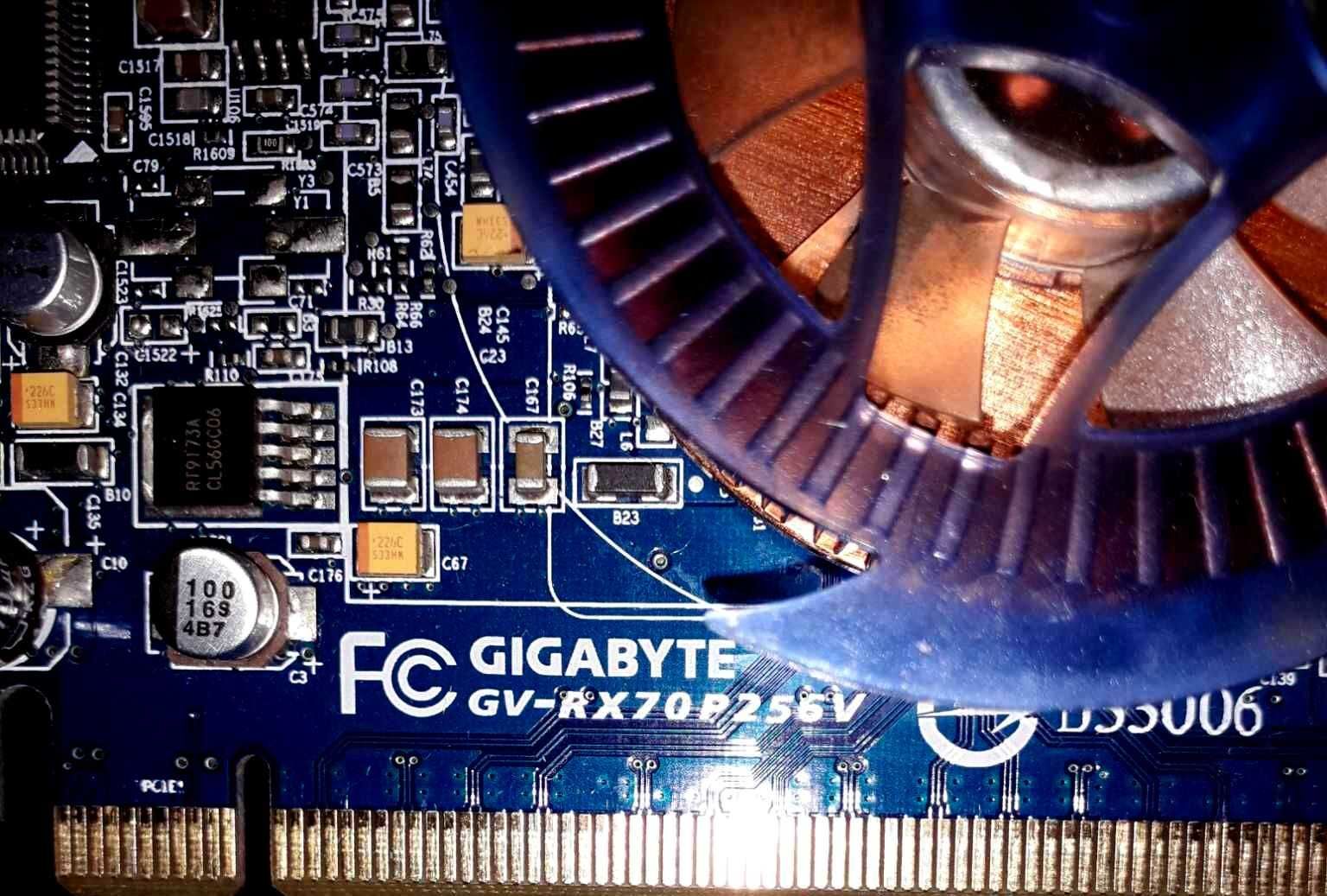 Відеокарта GIGABYTE для ПК (для системного блоку)
