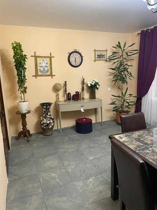 Продается  добротный дом с красного кирпича