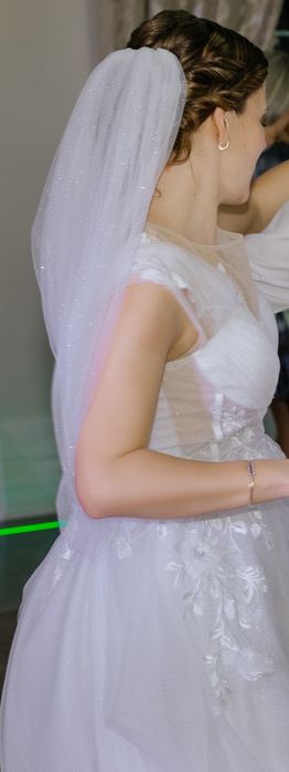 Suknia ślubna raz założona