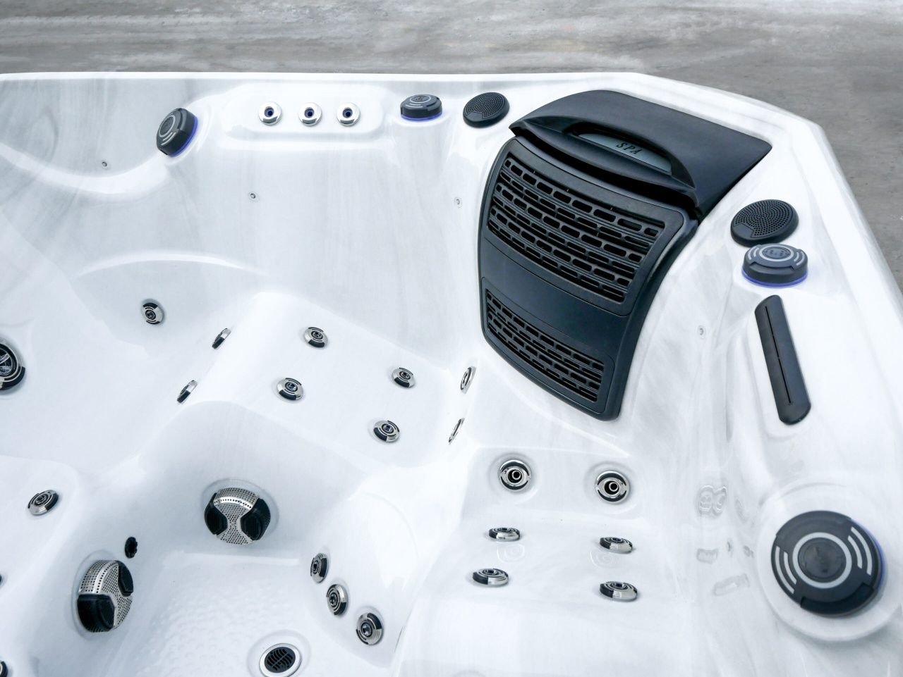 Wanna ogrodowa jacuzzi hot tube  dostępna od reki