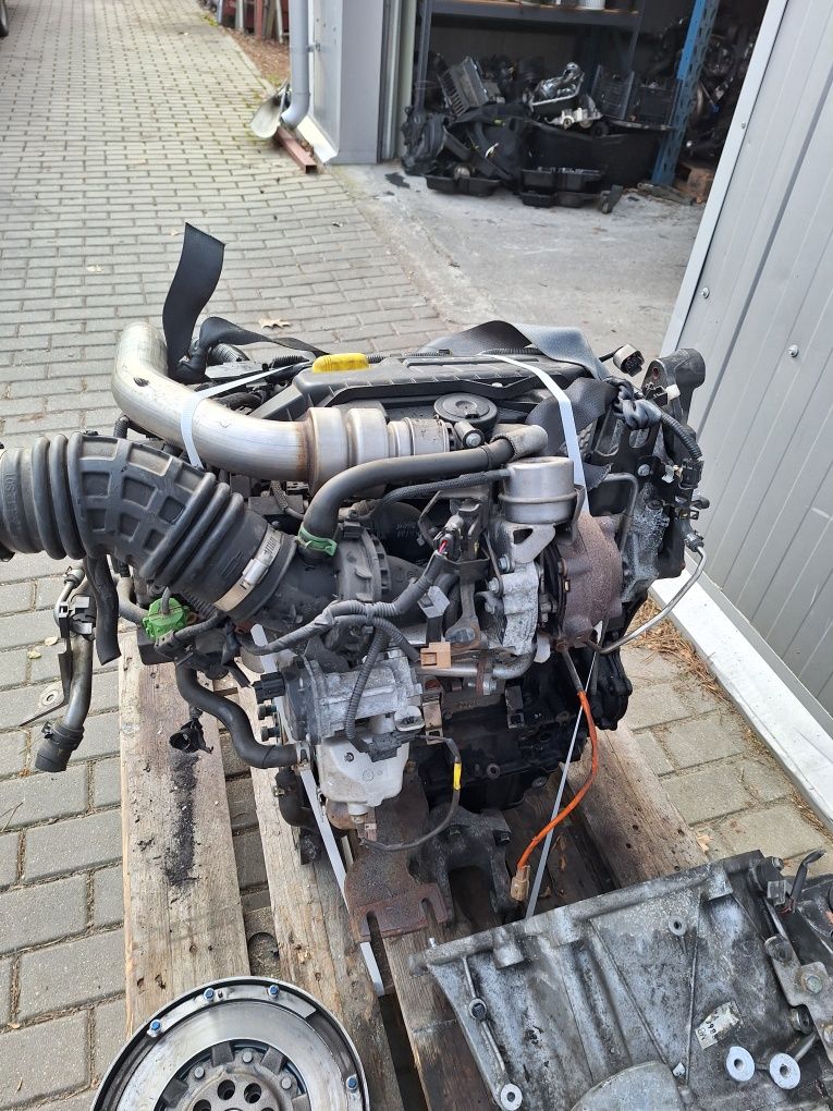 Silnik 1.6 dCi Nissan Qashqai Espace m9r b405