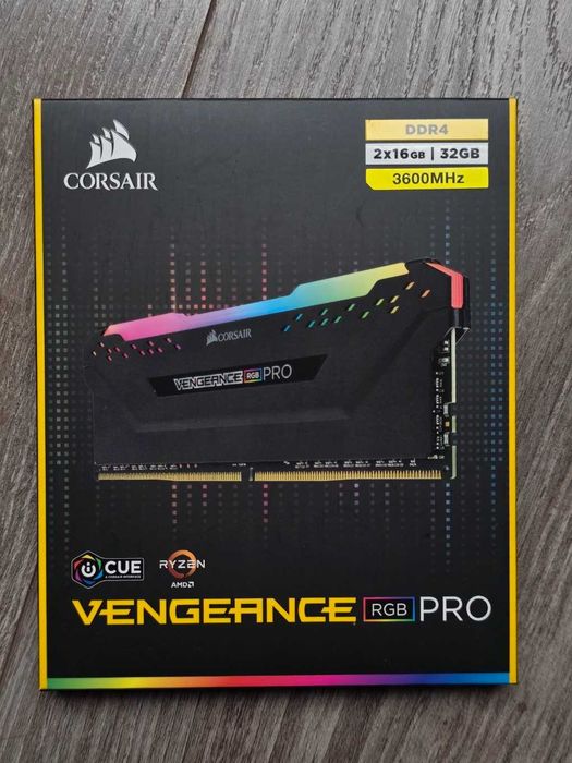 Pamięć RAM Corsair Vengeance RGB, DDR4, 32 GB, 3600Mhz