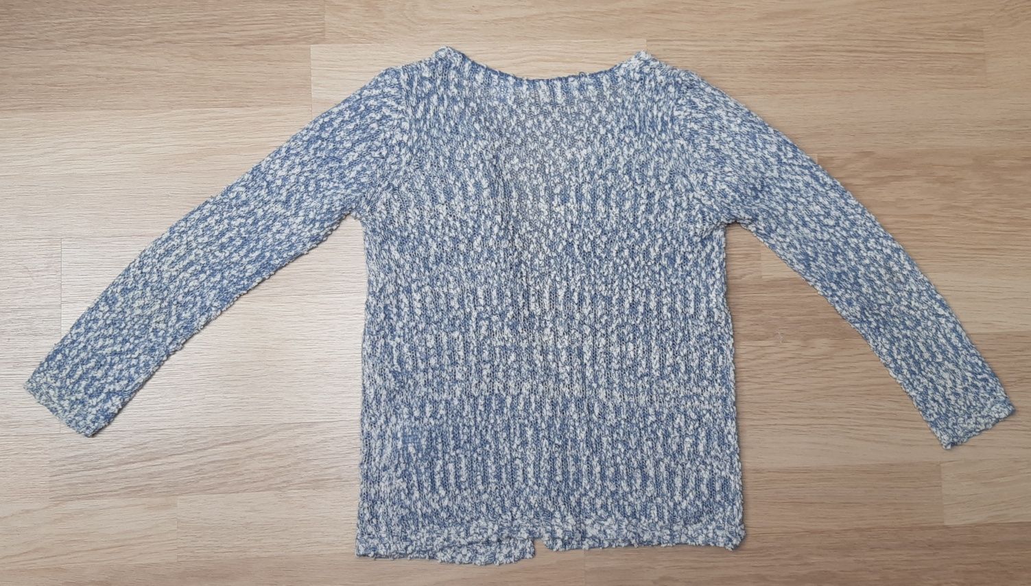 Sweterek dzianinowy rozmiar 128