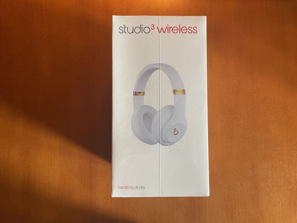  beats studio3 wireless - by Dr.Dre Special Edition | White