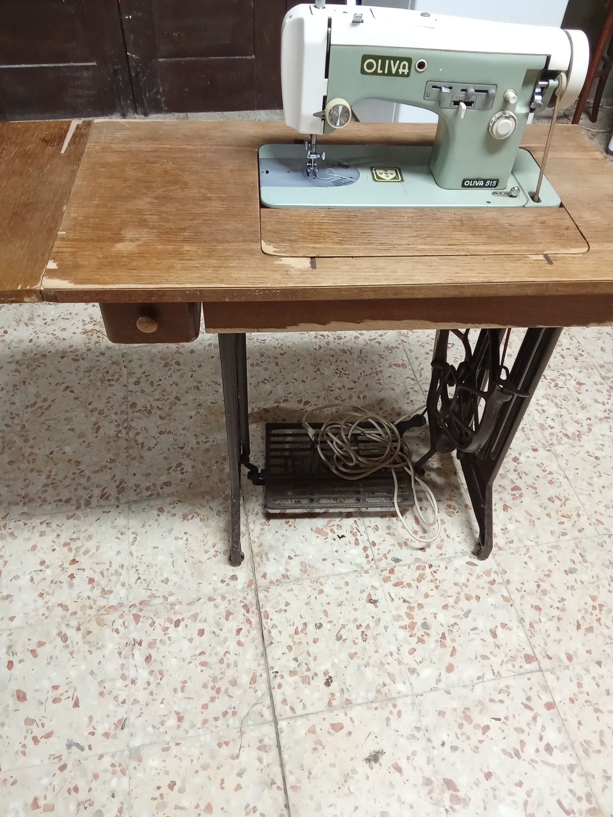 Máquina de costura Olivia 515