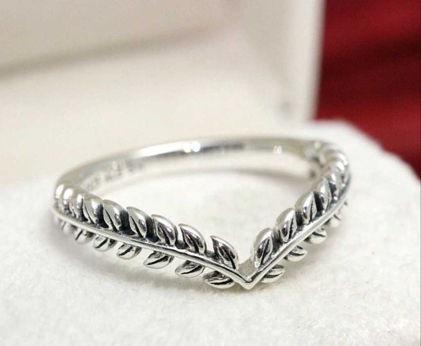 Красивое кольцо веточка пандора pandora