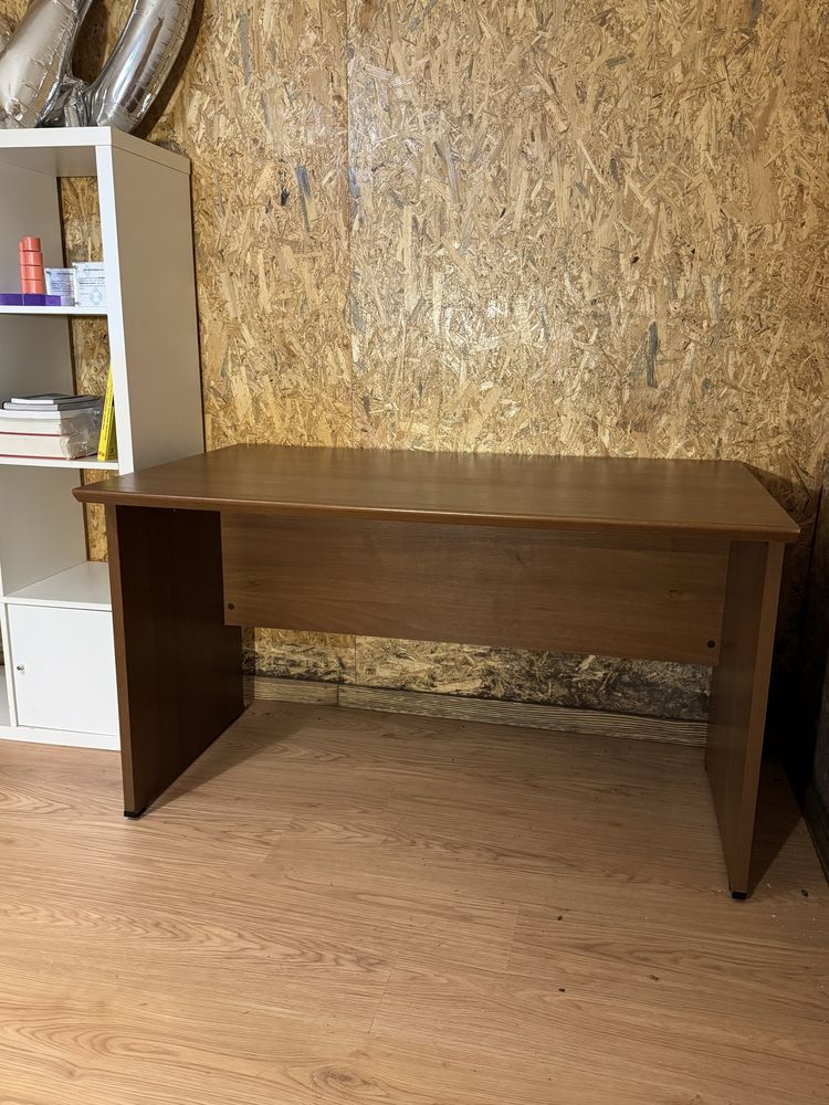 Secretaria em madeira