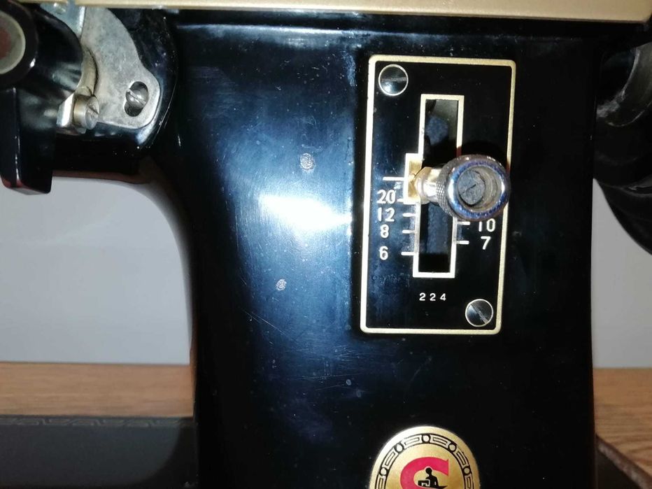 Máquina de Costura SINGER