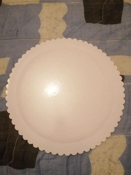 Base para bolo dourada
