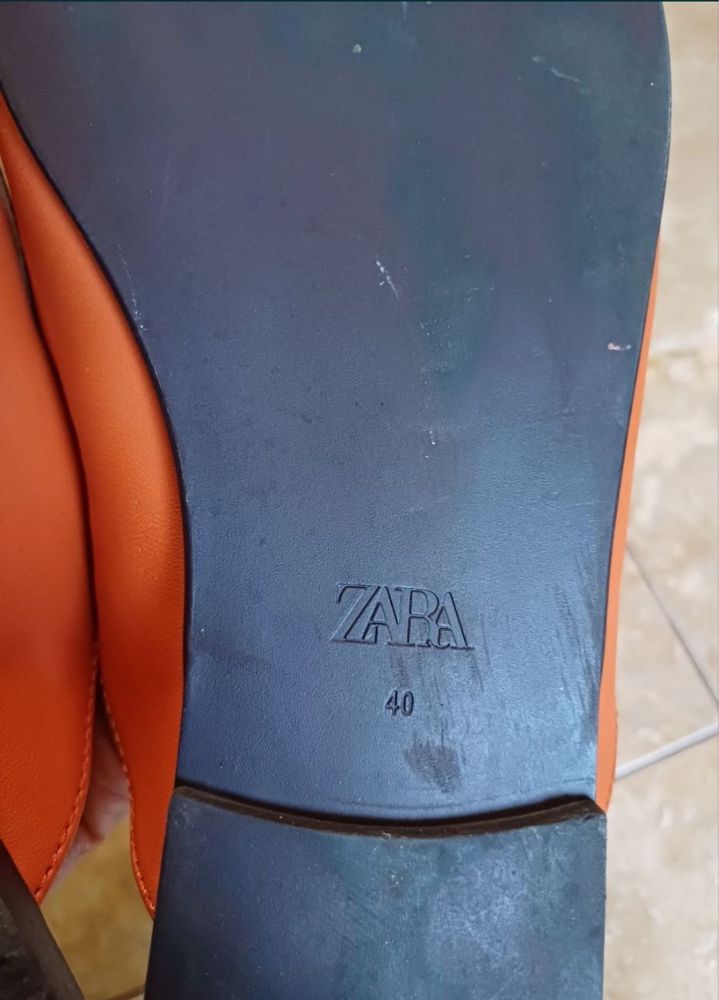 Мюлі від Zara оранжеві