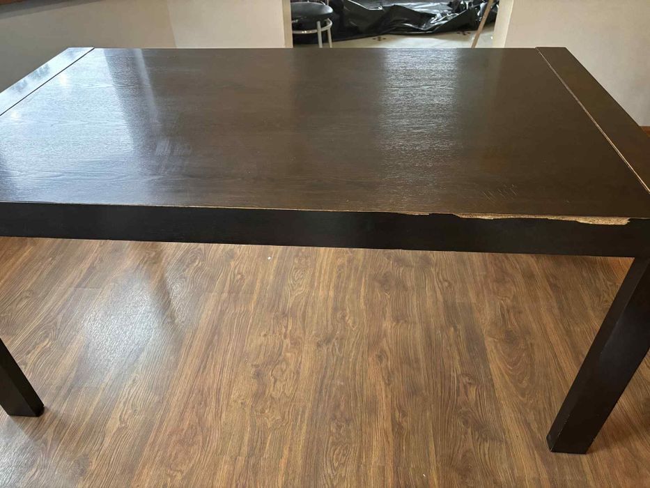 Stół do jadalni wraz z 6 krzesłami w zestawie