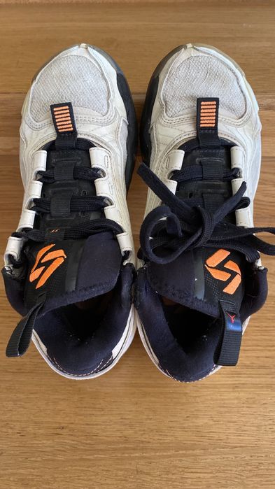 Buty do koszykowki chlopiece air Jordan luka 2