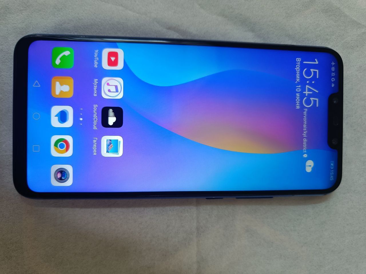 Продам телефон HUAWEI P smart+