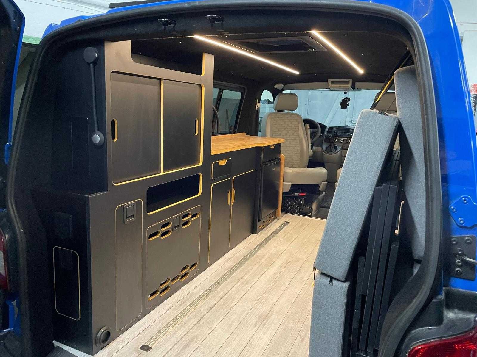 Zabudowa Kempingowa Volkswagen Transporter T5 T6 do przewozu motocykla
