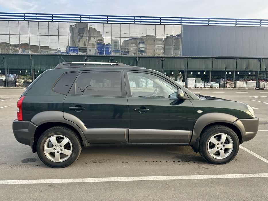 Продам Hyundai Tucson 2008 2.0 пердній привід