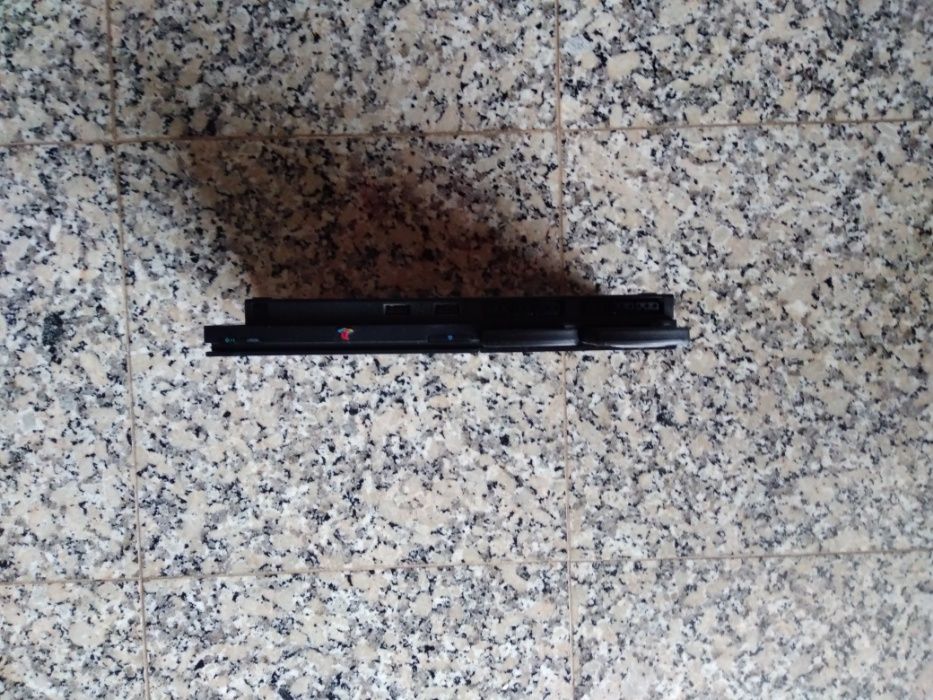 PlayStation 2 + 21 Jogos +2 comandos + 2 micros + 2 Cartões de Memoria