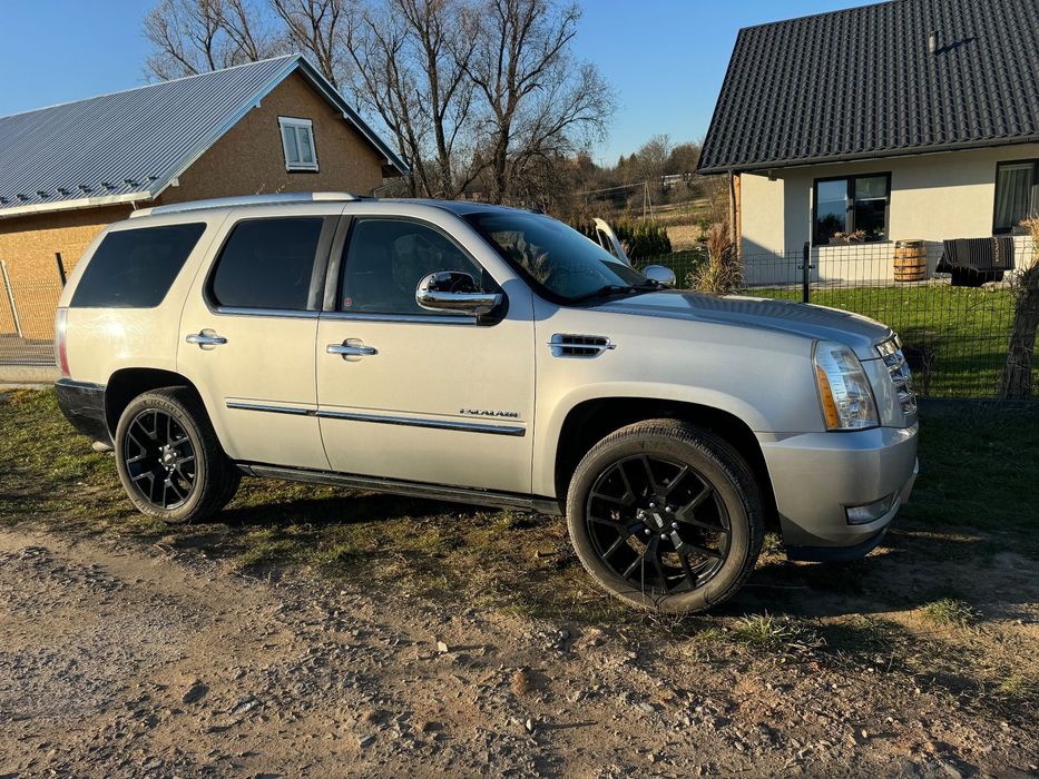 Cadillac Escalade 6.2l 4x4 TV full opcja