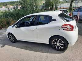 Peugeot 208 1.0 gasolina