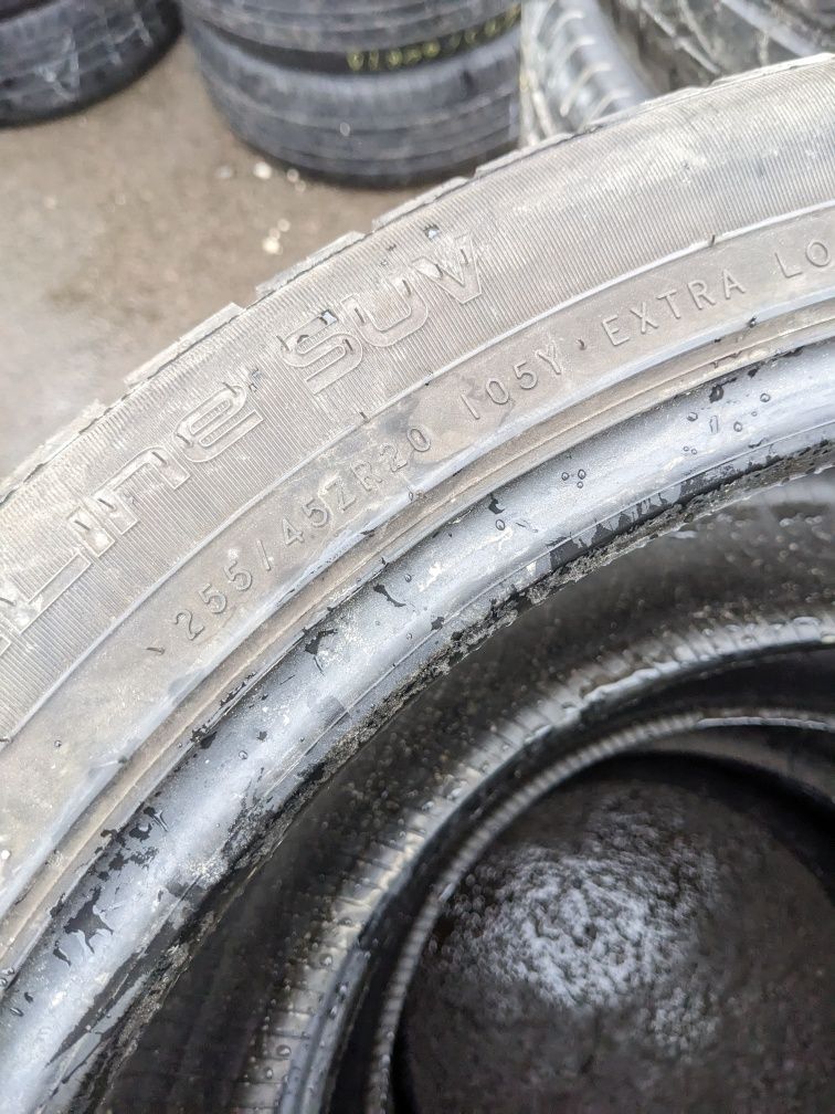 255/45R20 Nokian літо