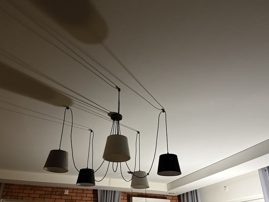 Lampa sufitowa/żyrandol pająk zamsz