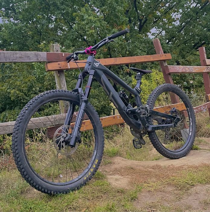 YT tues al M 27.5 rower jibber