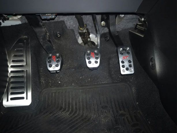 Capas Pedais + Apoio Ford Focus 2/3/4, Kuga, Escape (NOVO)