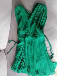 Plisowana zielona sukienka marki Mango