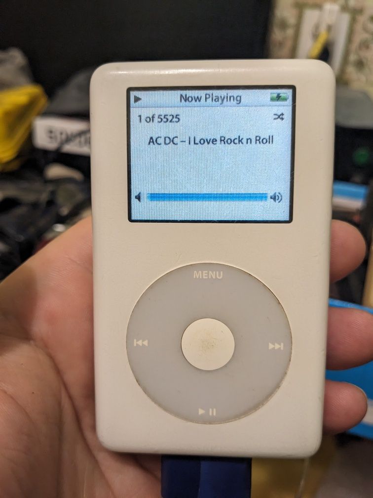 Продам ipod classic 4 60gb