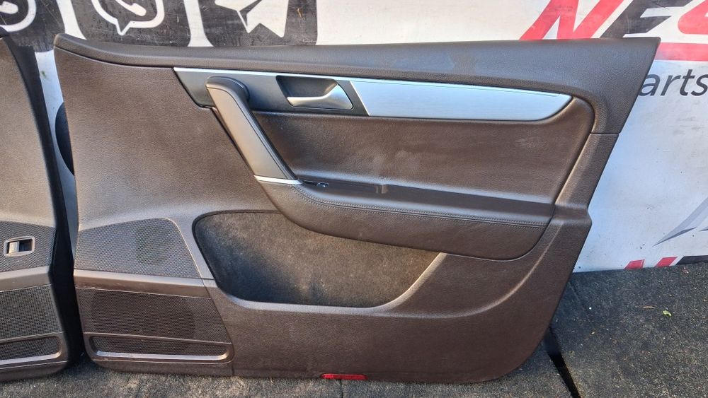 Дверні карти Volkswagen Passat B7 універсал