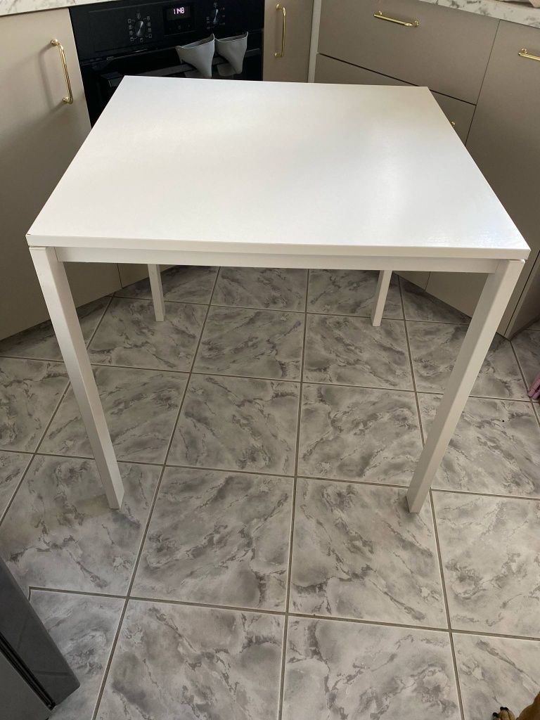Stol kuchenny Ikea + dwa krzesła