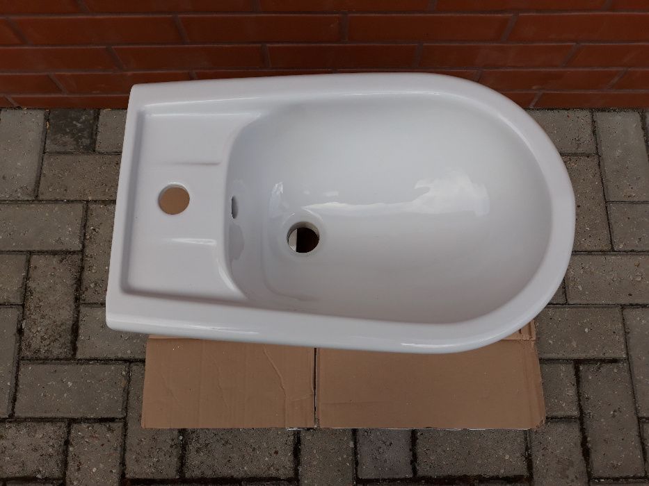 Bidet koło, używany, stan bardzo dobry