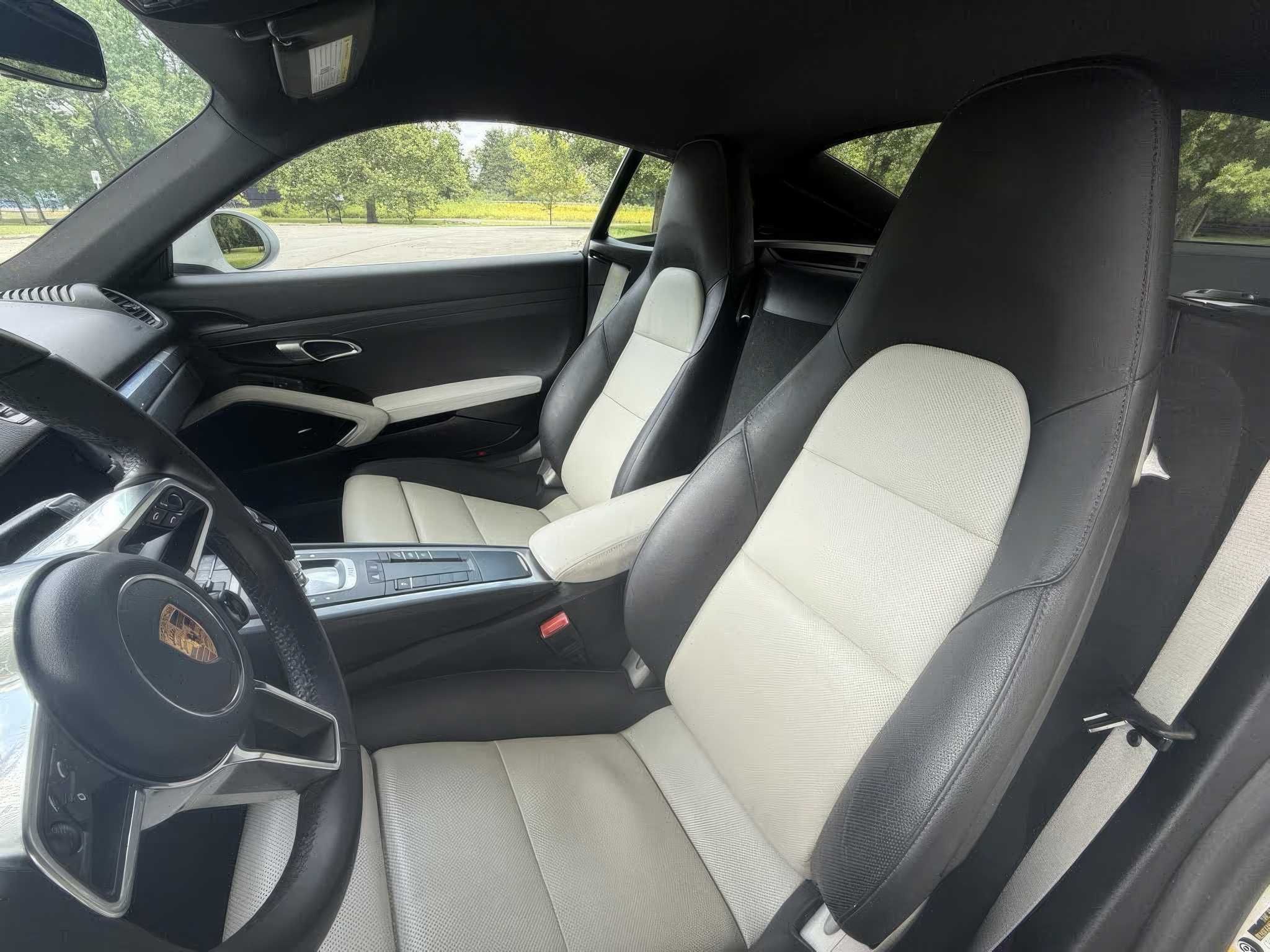 2019 Porsche 718 Cayman S RWD