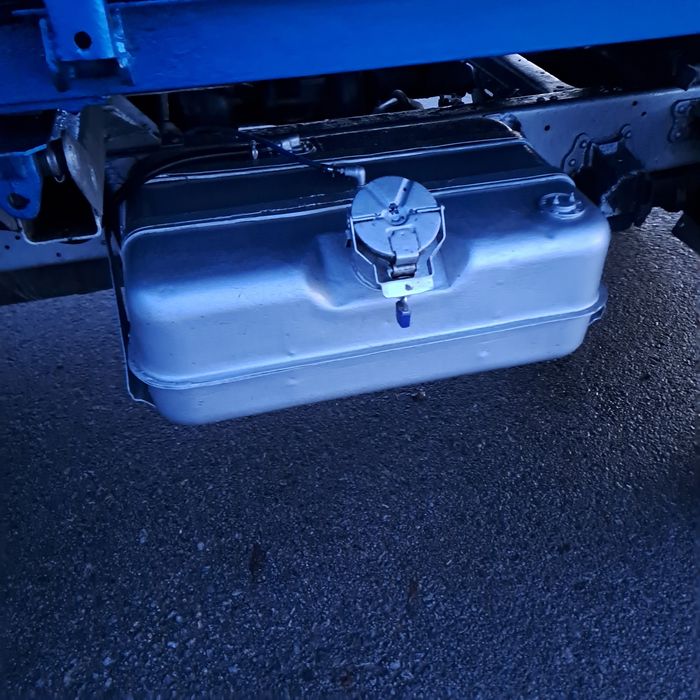 Газ 3307 після реставрації.